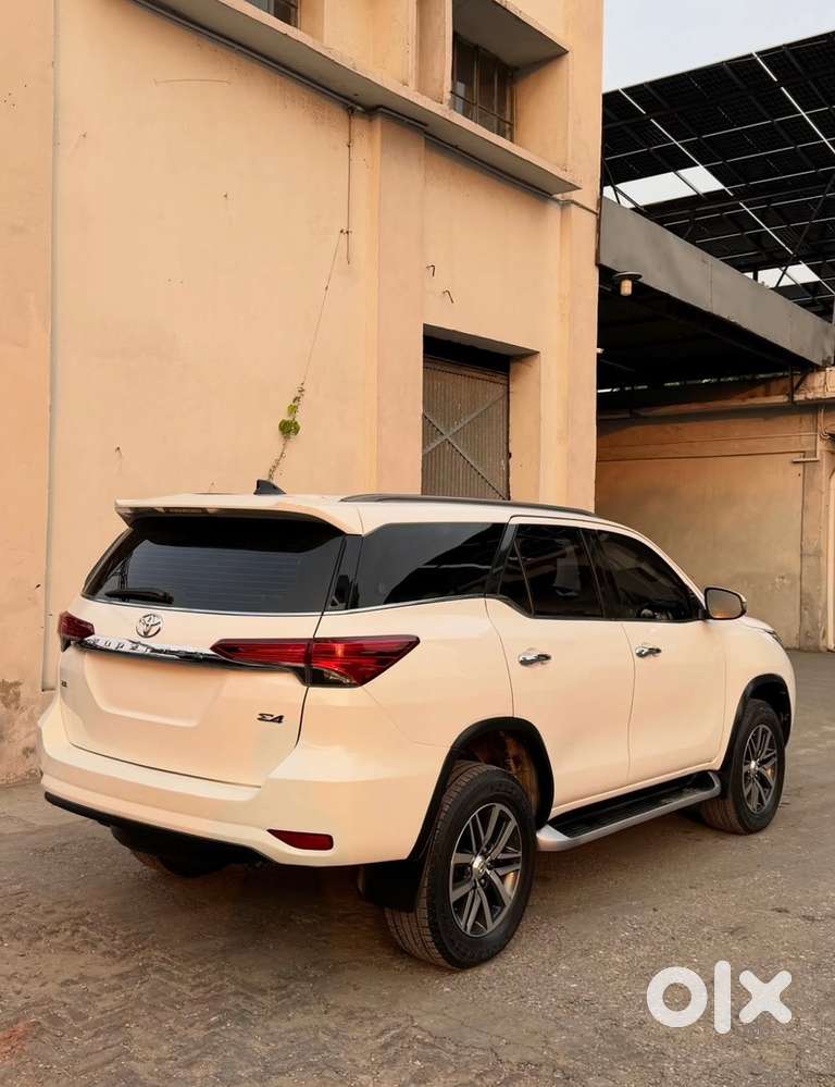 Toyota Fortuner Diesel 2018