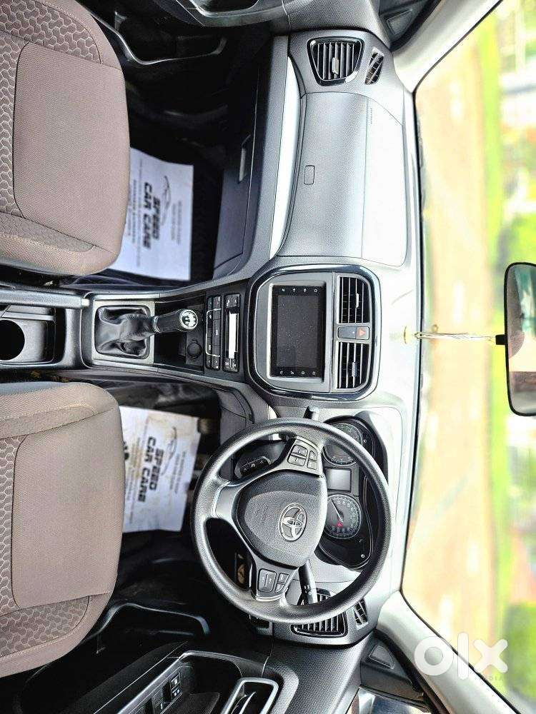 Toyota Urban Cruiser 1.5 High Grade Mt, 2022, Petrol
