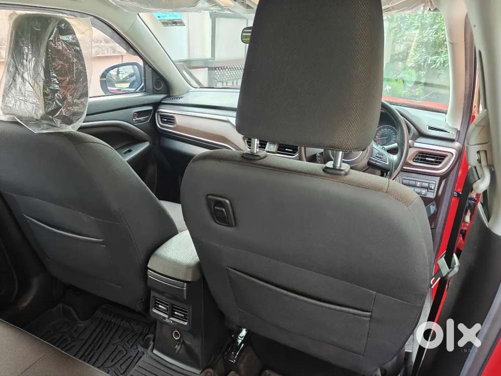 Maruti Suzuki Brezza Zxi Automatic Dual Tone | 2025 | Only 6,750 Km