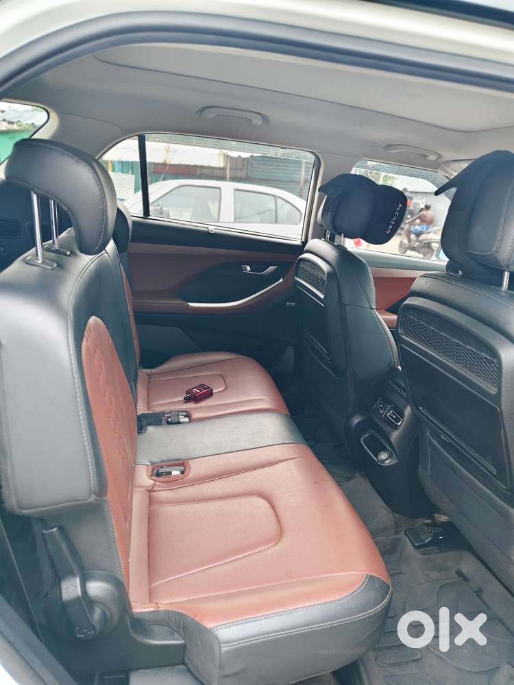 Hyundai Alcazar Platinum Signature Adventure Mt 7 Str, 2024, Petrol