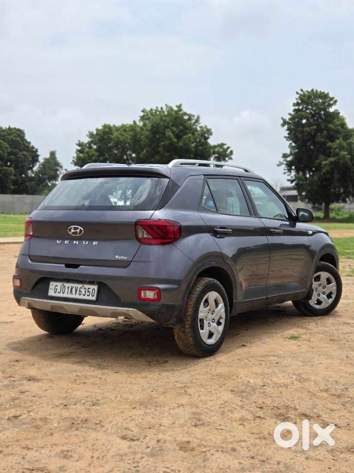 Hyundai Venue S Turbo Dct, 2019, Petrol