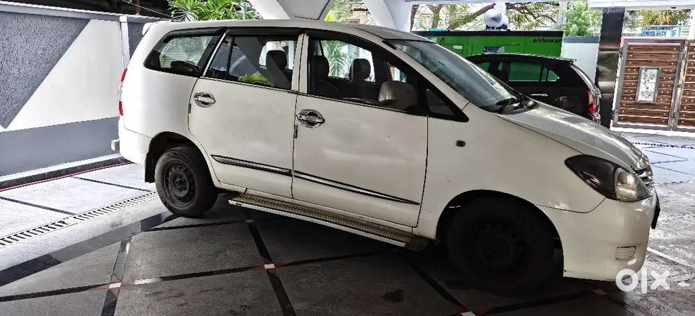 Toyota Innova 2009 Diesel 251000 Km Driven