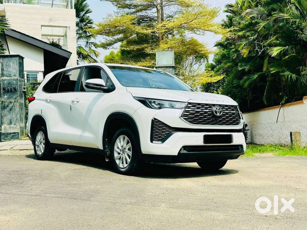 Toyota Innova Hycross Gx (o), 2024