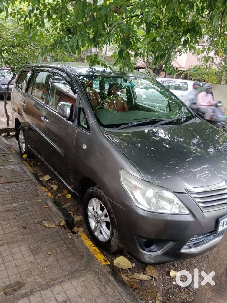 Toyota Innova 2.5 G (diesel) 8 Seater, 2012, Diesel