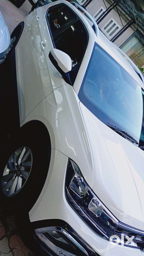 Volkswagen Taigun 1.0 Tsi Highline At, 2022, Petrol