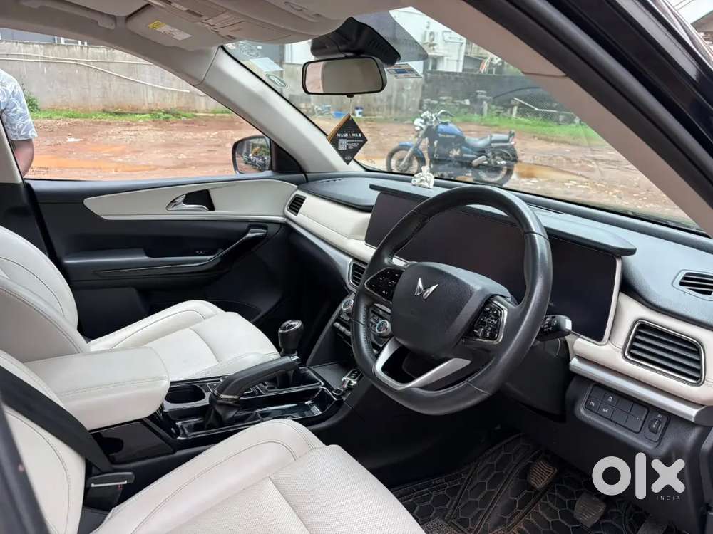Mahindra Xuv700 Diesel Mt 2024