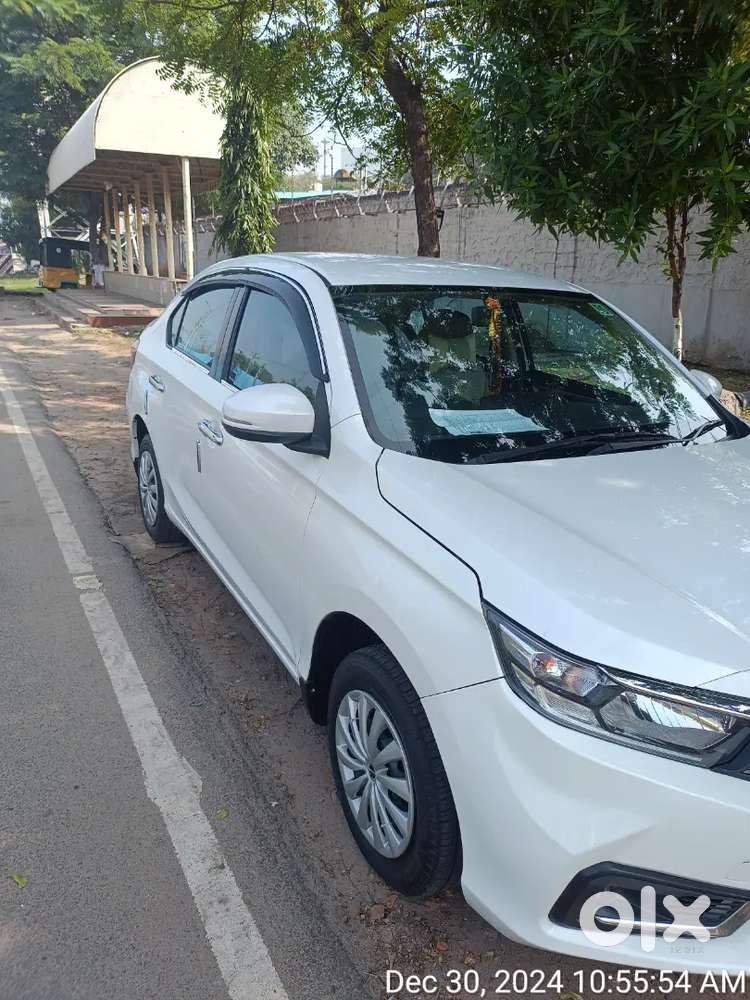 Honda Amaze 2022 Petrol 60000 Km Driven