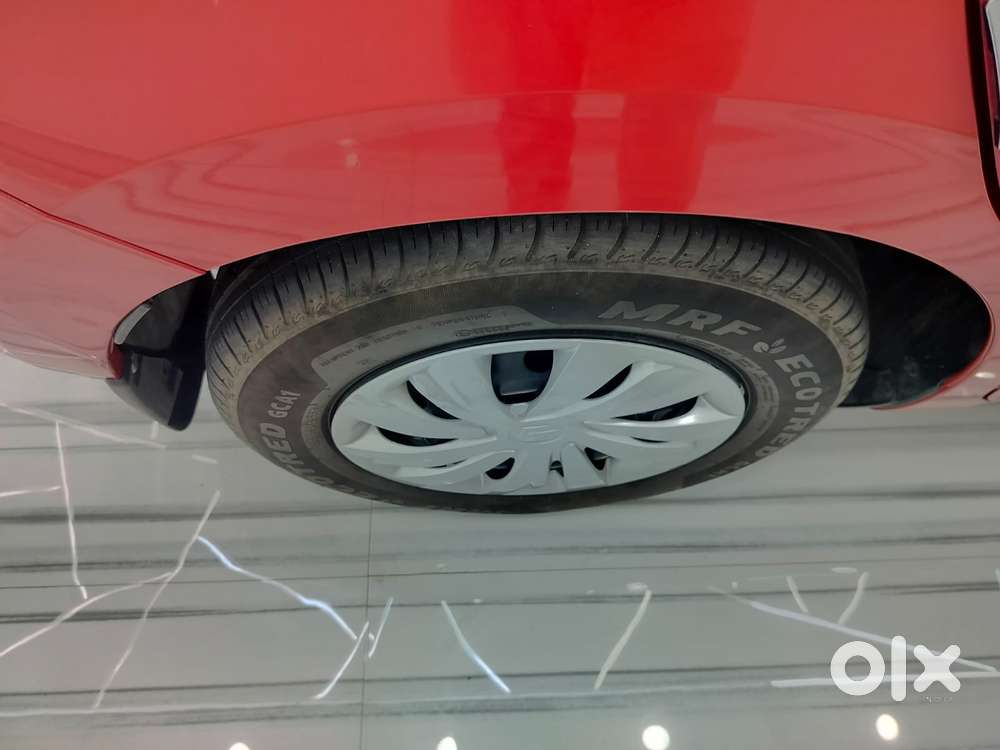 Maruti Suzuki Swift Vxi + Manual, 2025, Petrol