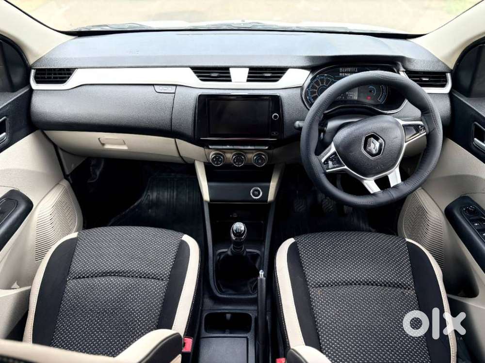 Renault Triber Rxz, 2021, Petrol