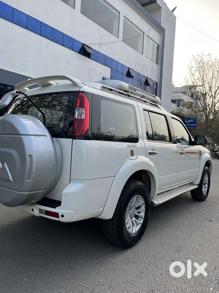 Ford Endeavour 3.2 Titanium At 4x4, 2014, Diesel