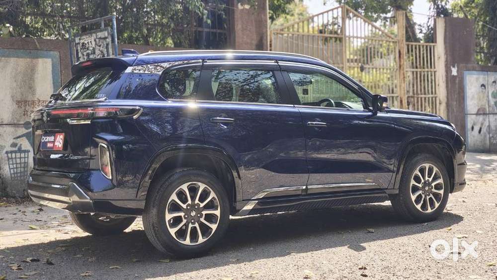 Maruti Suzuki Grand Vitara 1.5 Alpha Plus Intelligent Hybrid Ecvt, 2..