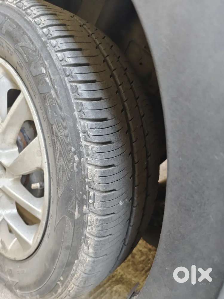 Mahindra Kuv100 K8 Petrol 6 Seater (top Model )