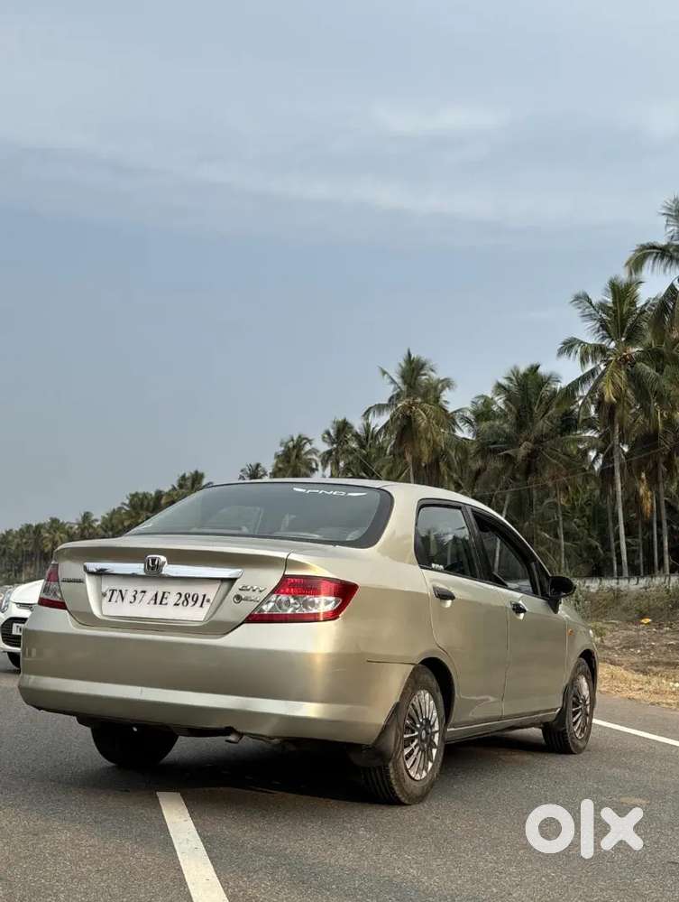 Honda City Zx 2004 Petrol Well Maintained