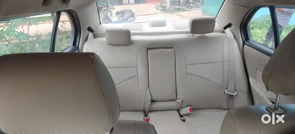 Maruti Suzuki Dzire Zxi Petrol 2017