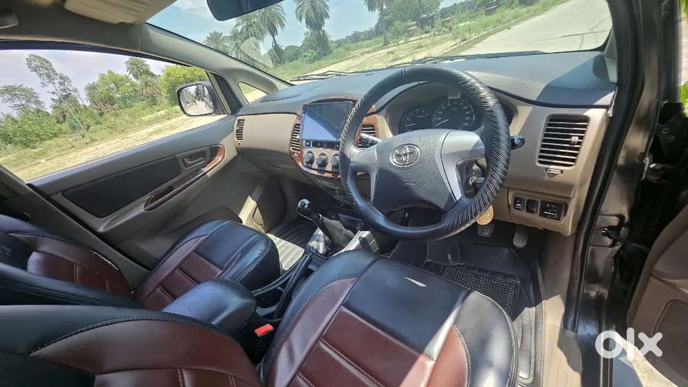 Toyota Innova 2015 Diesel Well Maintained