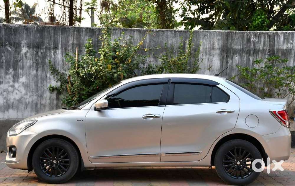 Maruti Suzuki Swift Dzire Zxi + Amt, 2018, Petrol