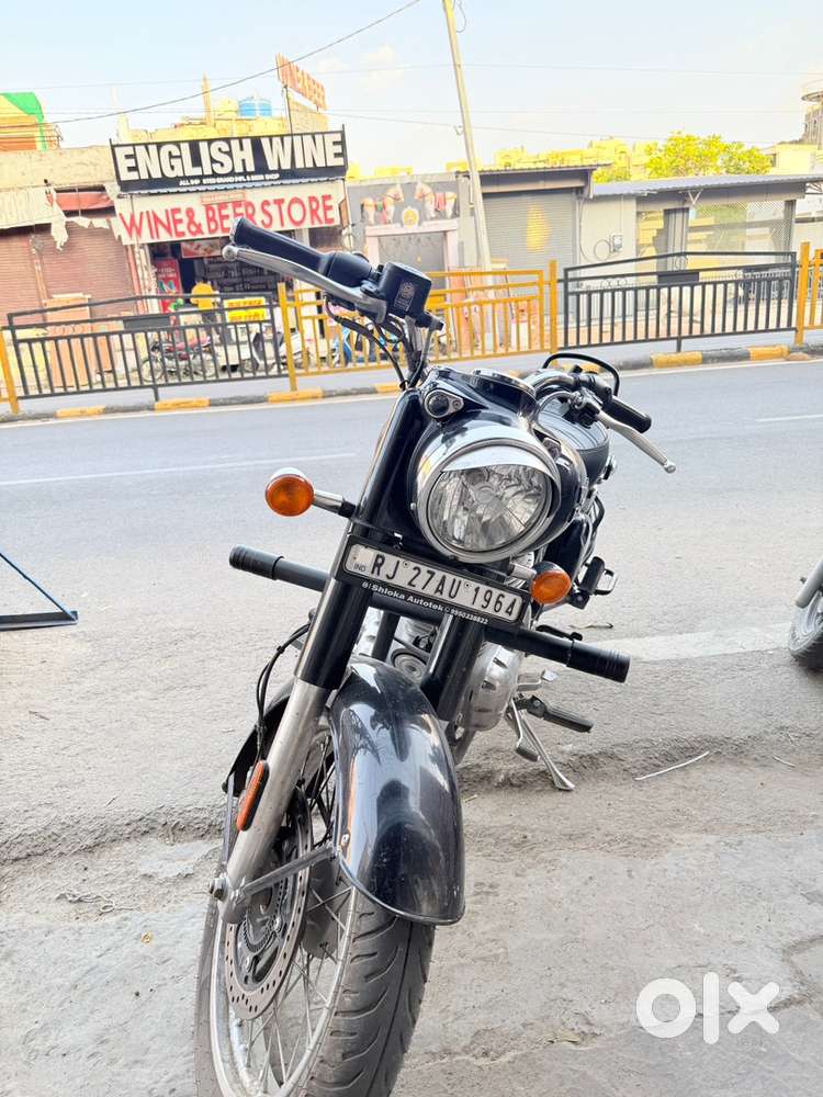 Royal Enfield Classic 500 2024
