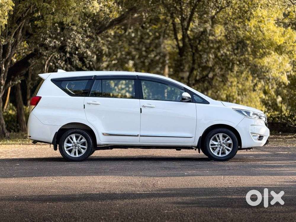 Toyota Innova Crysta 2.4 G Mt, 2018, Diesel