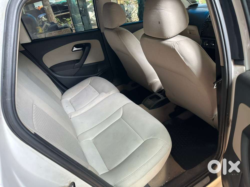 Volkswagen Polo Petrol Manual 2010