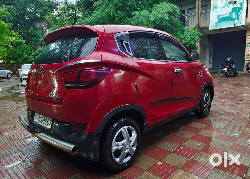 Mahindra Kuv100 Nxt 1.2 K4 Plus Petrol 6 Str, 2016, Cng & Hybrids
