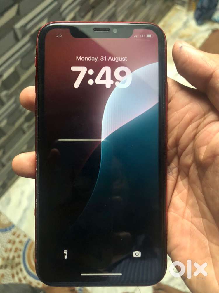 Iphonrxr,64gb,faceid working ,battery 84,back door break