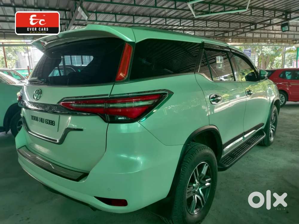 Toyota Fortuner Legender, 2021, Diesel