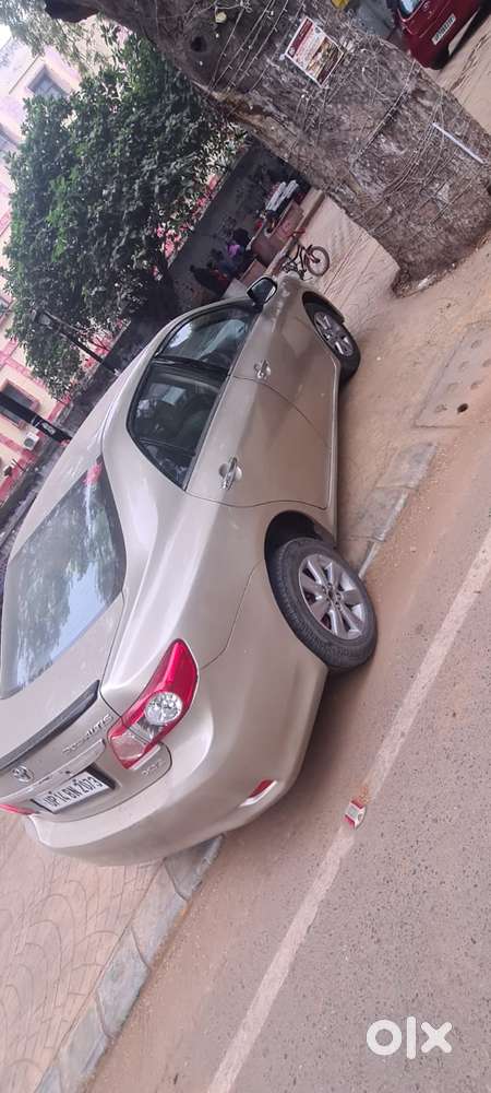 Toyota Corolla Altis 2010-2013 1.8 J, 2011, Diesel