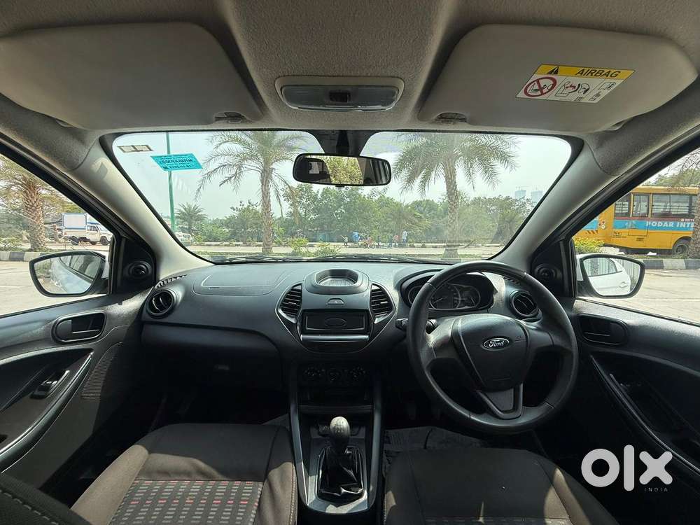 Ford Figo Ambiente, 2015, Petrol