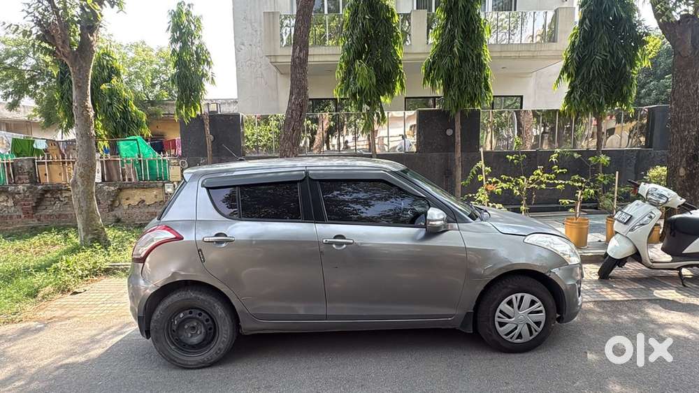 Maruti Suzuki Swift Vxi 2016