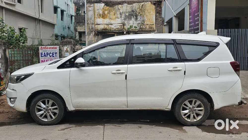 Toyota Innova Crysta 2018