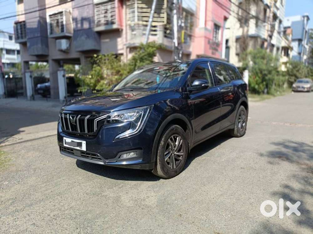 Mahindra Xuv700 2.0 Ax 5 Petrol Mt 7 Str, 2022, Petrol