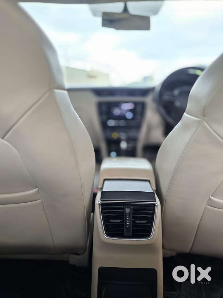Skoda Octavia Elegance 2.0 Tdi At, 2014, Diesel