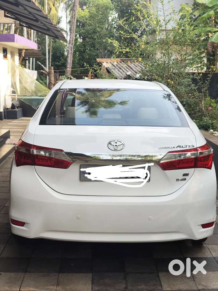 Toyota Corolla Altis 2015 Diesel Well Maintained