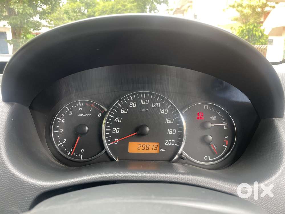 Maruti Suzuki Swift Vxi With Abs, 2011, Petrol