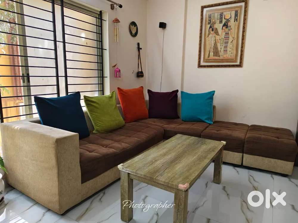 Comfortable 7-Seater L-Shaped Sofa with Center Table