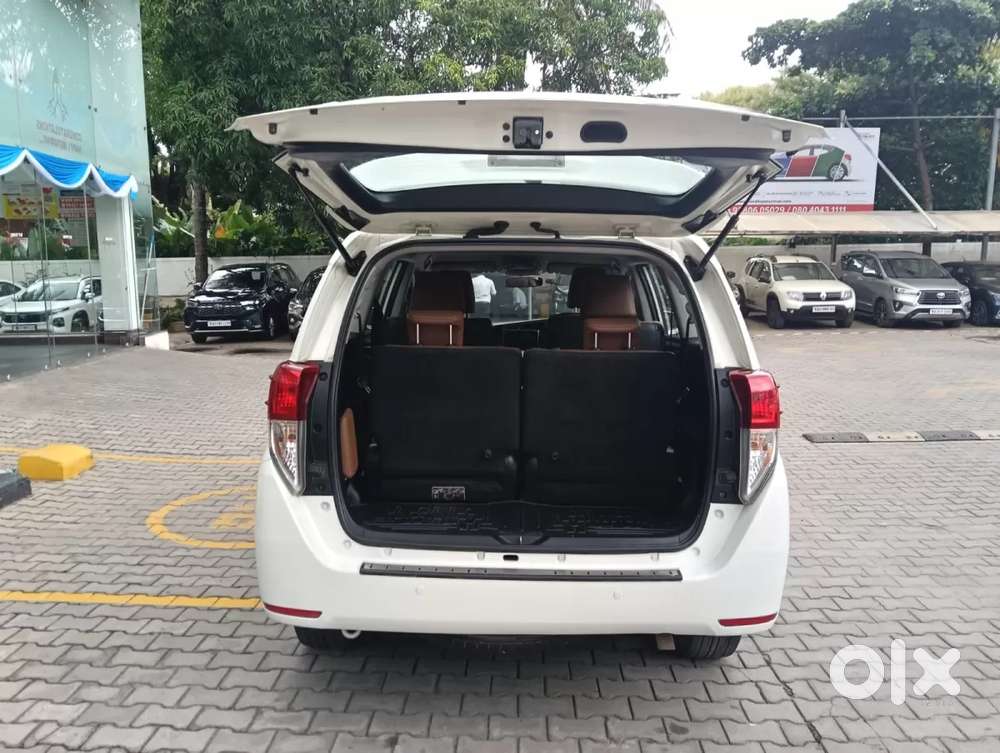 Toyota Innova Crysta [2020-ongoing] 2.7 Zx At 7 Str, 2016, Petrol