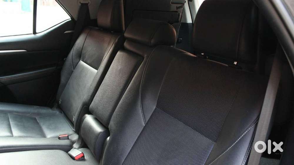 Toyota Fortuner 4x2 At 2.8 Diesel, 2023, Diesel
