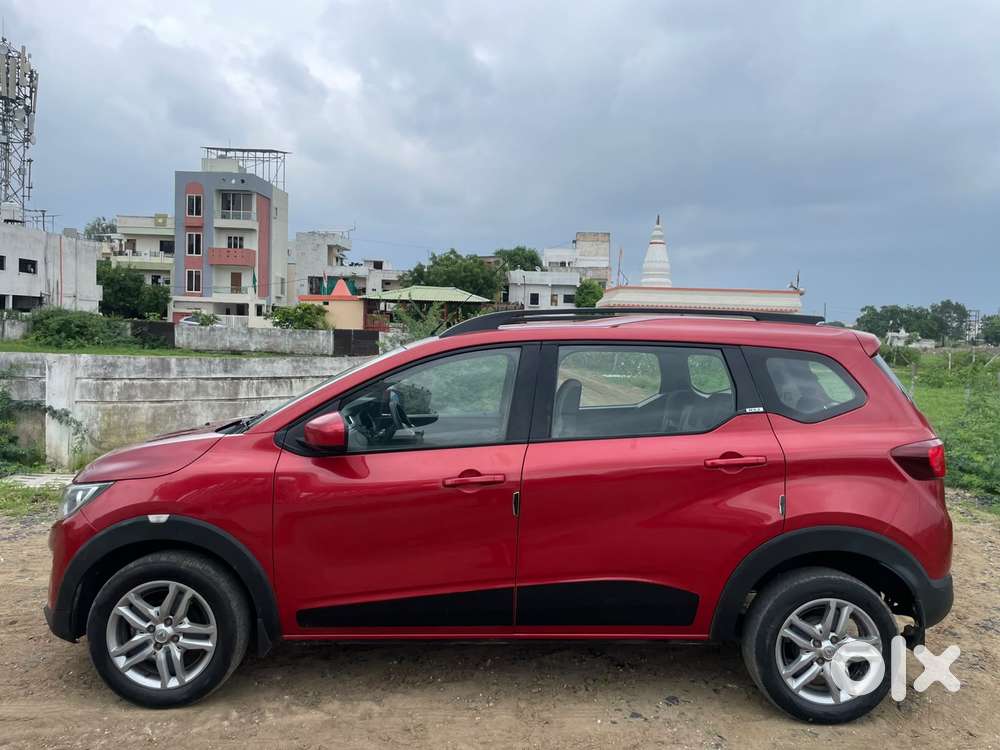 Renault Triber Rxz, 2021, Petrol