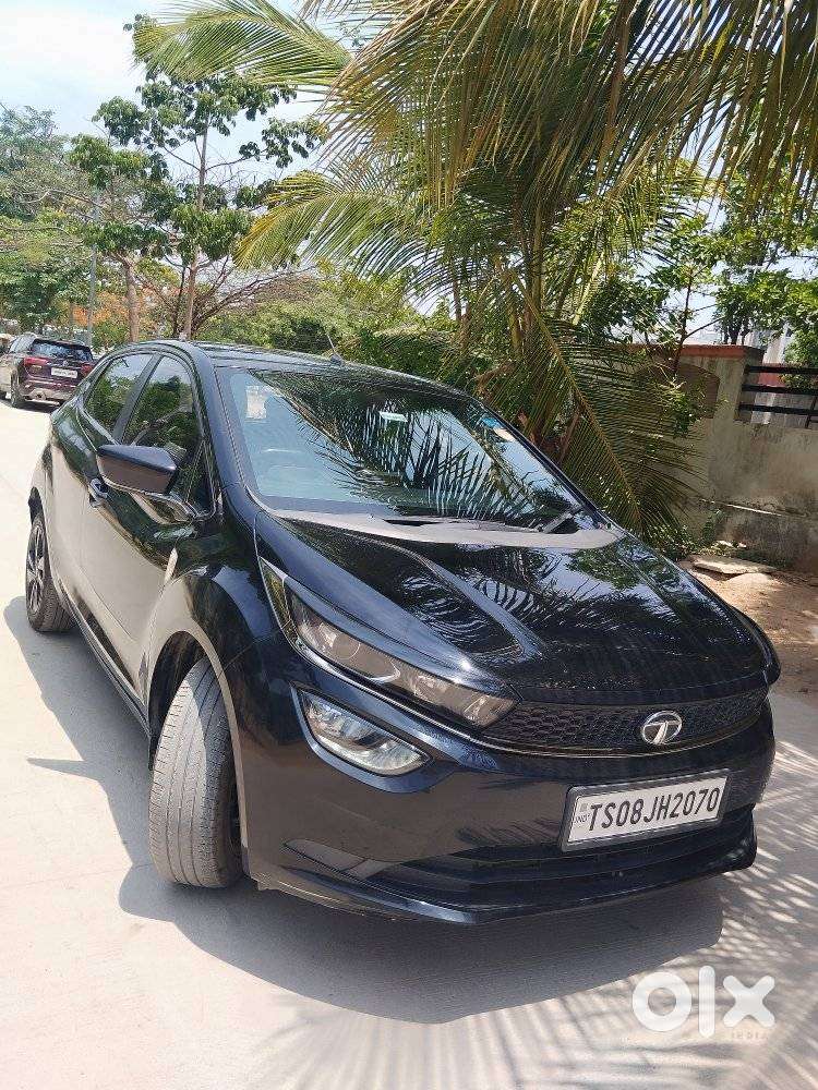 Tata Altroz 1.2 Xza Plus Dark Edition Dct, 2022, Petrol
