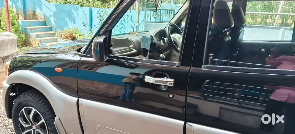 Mahindra Scorpio 2010