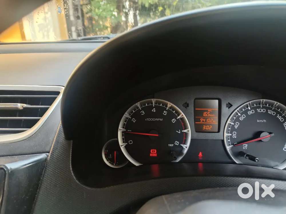 Maruti Suzuki Swift Vxi 2015