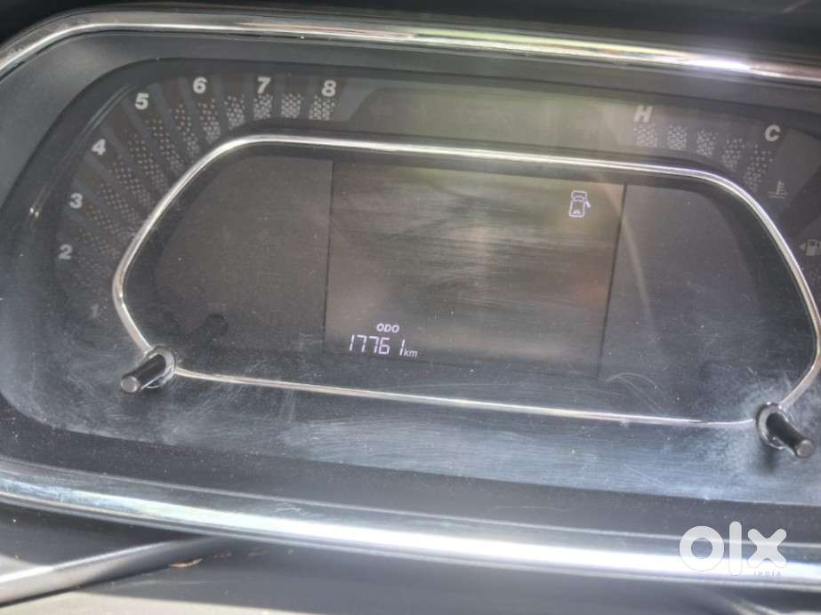 Tata Nexon 1.2 Revotron Xza Plus Premium, 2023, Petrol