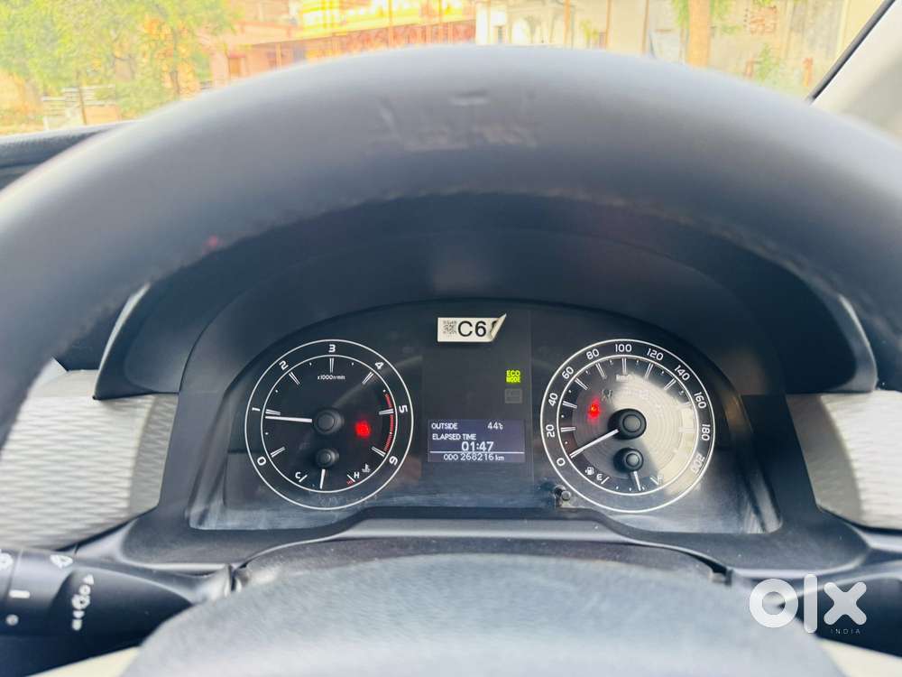 Toyota Innova Crysta 2.4 G Mt 7 Str, 2018, Diesel
