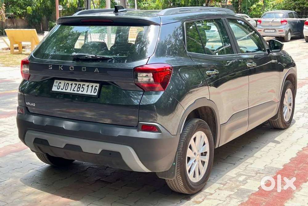 Skoda Kylaq Signature Plus At, 2026