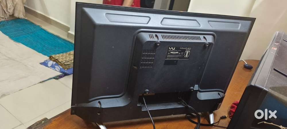 Brand / Model: Vu 80 cm (32) LED TV