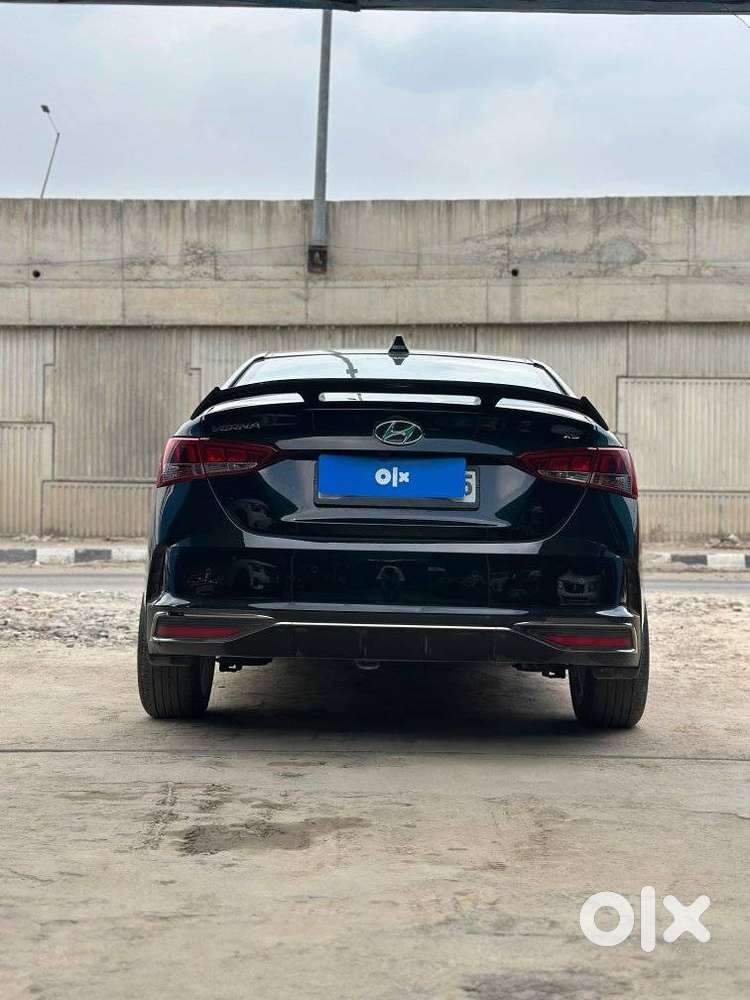 Hyundai Verna, 2023, Petrol