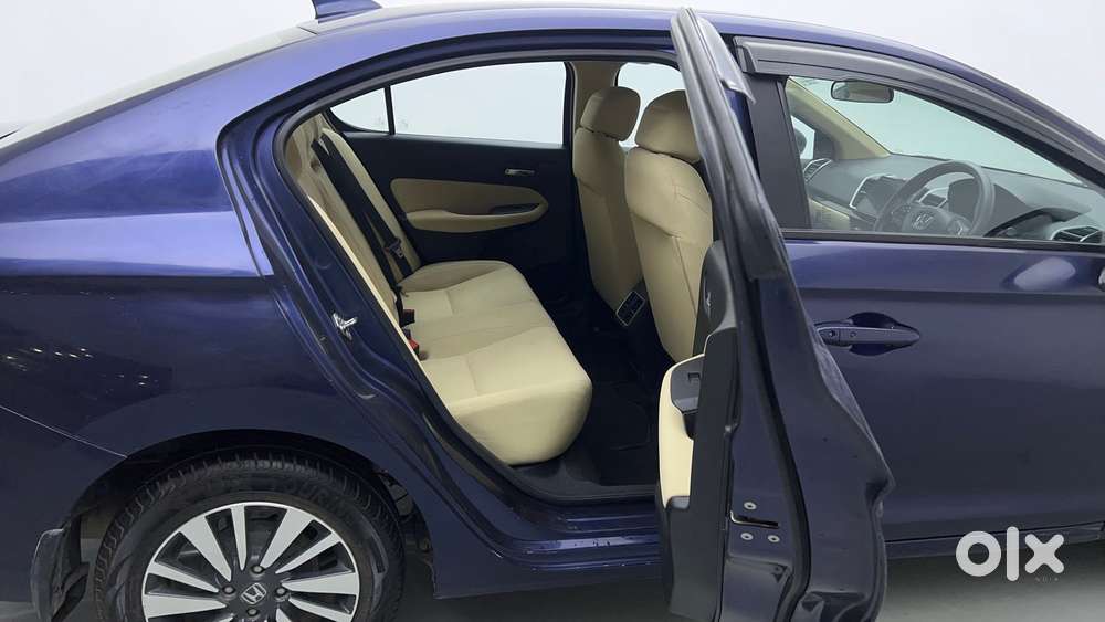 Honda City 1.5 V Mt, 2023, Petrol