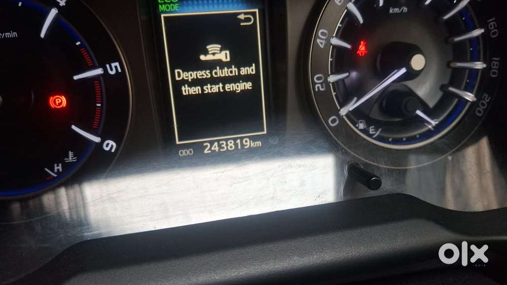 Toyota Innova Crysta 2.4 V, 2018, Diesel