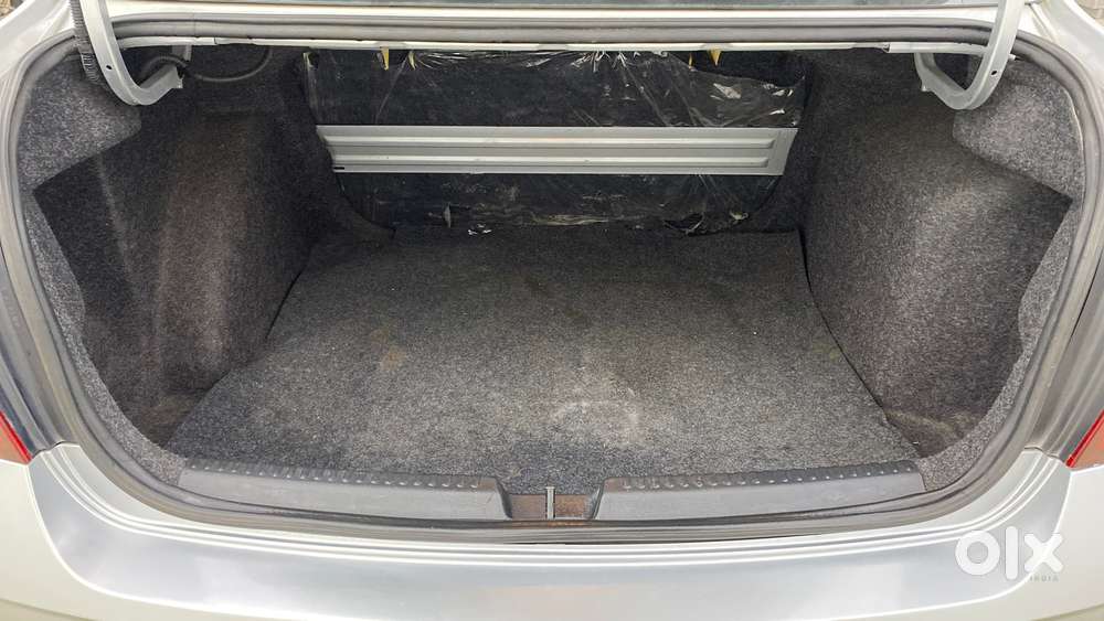 Skoda Rapid 1.6 Mpi At Style, 2017, Petrol