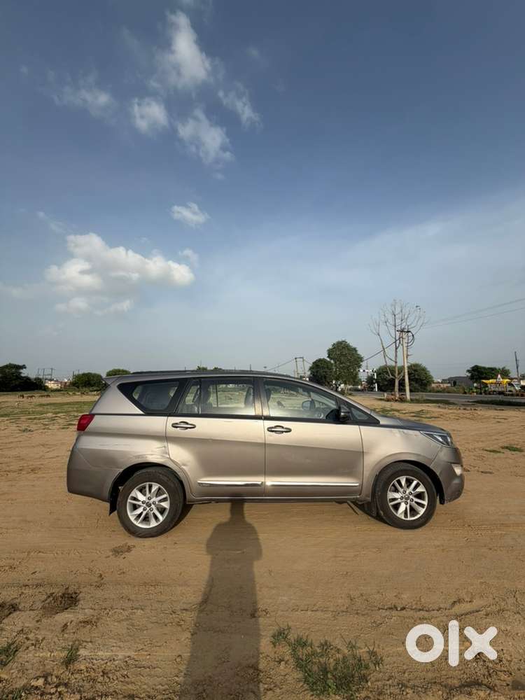 Toyota Innova Crysta 2019